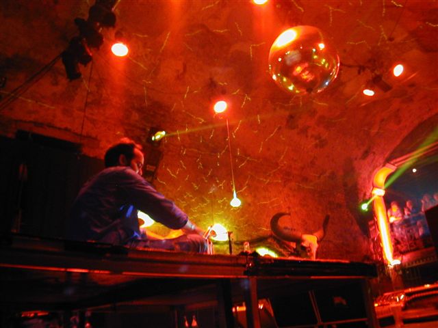 t-roy_live_wuppertal_u-club