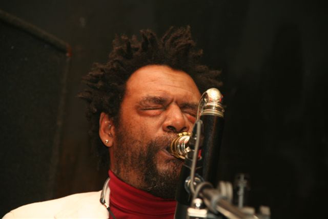 uferlos_live_jesse sharps